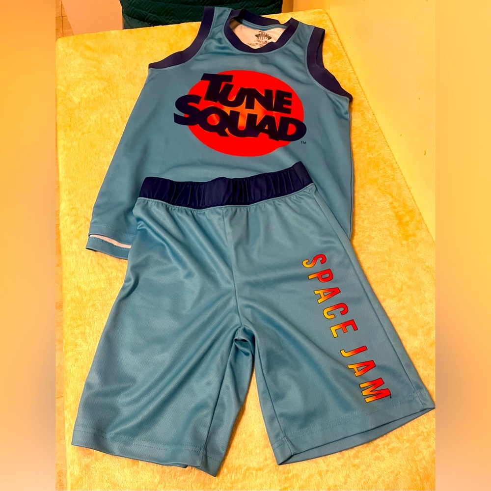 Cute Space Jam Boys Shorts Set.
